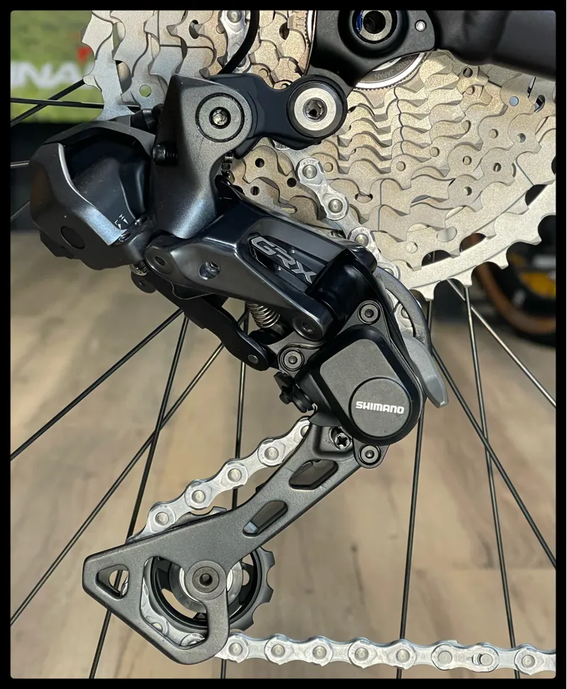 Giant Revolt E+ Pro XR 25km/h M-Large Rosewood 2021-6